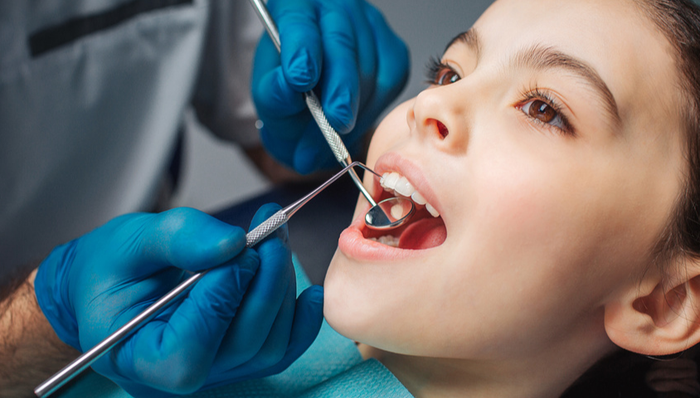 友邦友童乐齿医疗险呵护儿童口腔健康，为爱“童”行