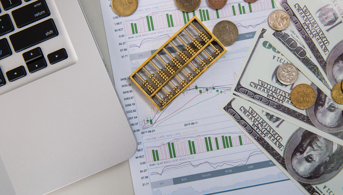 德方纳米领跌，创业板ETF（159915）盘中成交额达9.64亿元