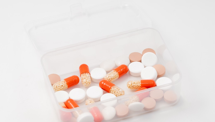 创新药概念发力走高，众生药业领涨超6%，创新药ETF易方达（516080）盘中涨幅超1%