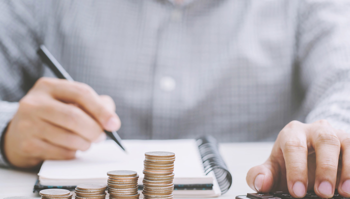 指数能源股走弱，医药股强势，红利ETF易方达（515180）连续20个交易日资金净流入