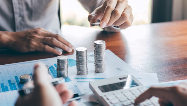 指数成分股走势分化，上证50ETF易方达（510100）IH当季合约剔除分红后年化升水4.41%