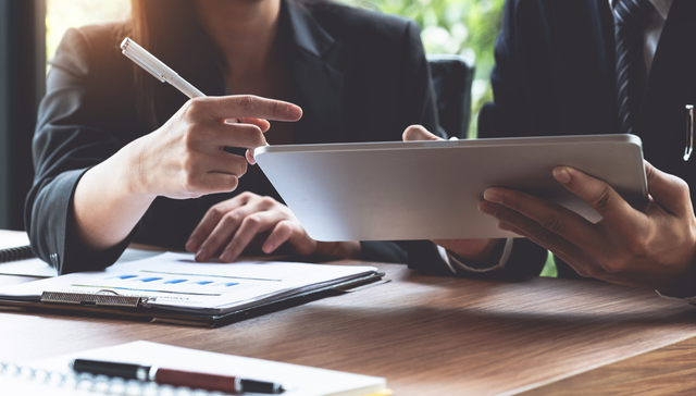 创业板成长ETF（159967）连续走强，周度日均成交额放量80%