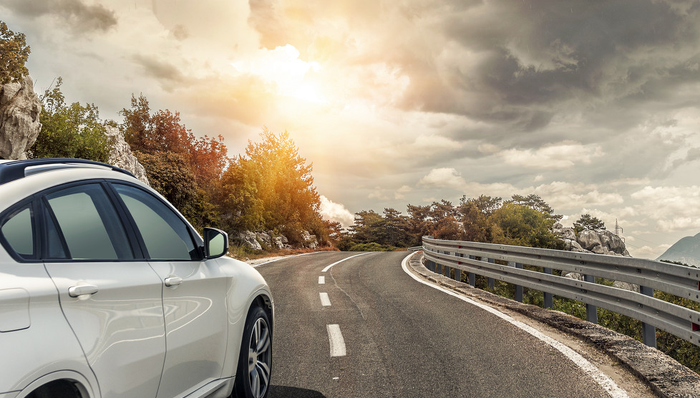 晶方科技强势上涨带动行情，智能车ETF基金(159795)午后拉升上涨1.01%