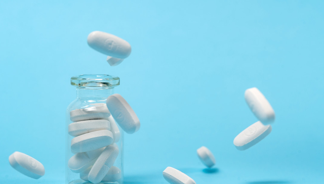 中证医药卫生指数强势上涨，医药股震荡走强，医药ETF(159929)上涨0.8%