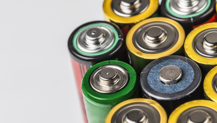 电池板块一改颓势！电池50ETF（159796）大涨近2%终结7连阴，资金持续增仓，近5个交易日连续吸金合计超4400万元！