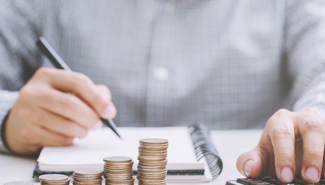 IM当月合约剔除分红后年化基差1.18%，中证1000指数ETF(159633)连续4日持续“吸金”，合计净流入超6亿元