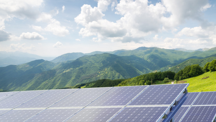 光伏板块震荡回暖，光伏ETF华安(159618)早盘收涨0.43%