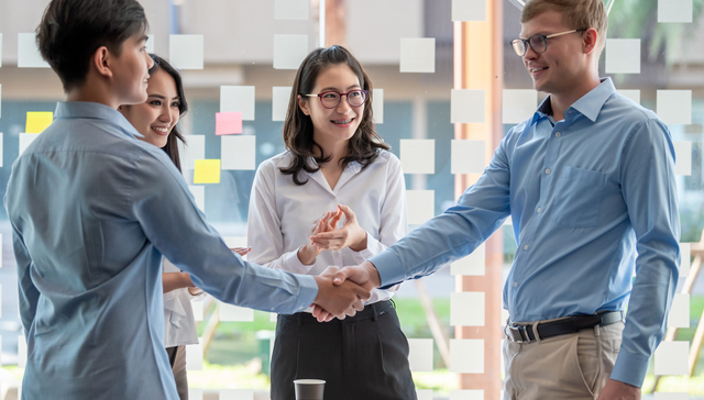 市场交投景气较佳，教育ETF(513360)今日盘中成交额超4386.53万元