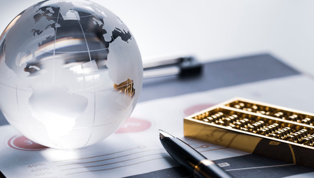 纳指芯片板块大涨，AMD、博通纷纷大涨超2%！纳指100ETF（159660）小幅下跌0.48%昨日单日吸金超2100万元！