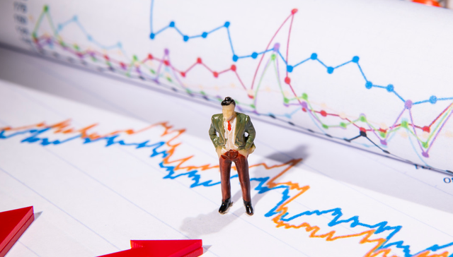 港股早盘高开，哔哩哔哩-W领涨，恒生科技HKETF(513890)上涨0.11%