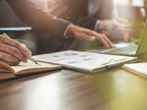 萬(wàn)隆光電：股東因資金需求擬減持不超過(guò)1,522,500股