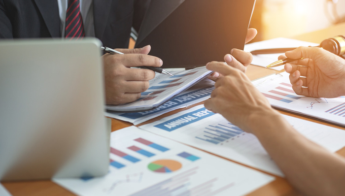 出国游火热，航司数据大增，旅游ETF（562510）成分股吉祥航空大涨