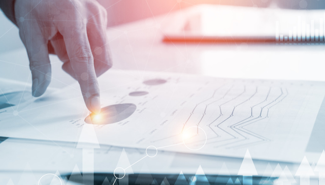 港股通100ETF(513900)上涨0.50%，盘中溢价1.19%，备受资金关注