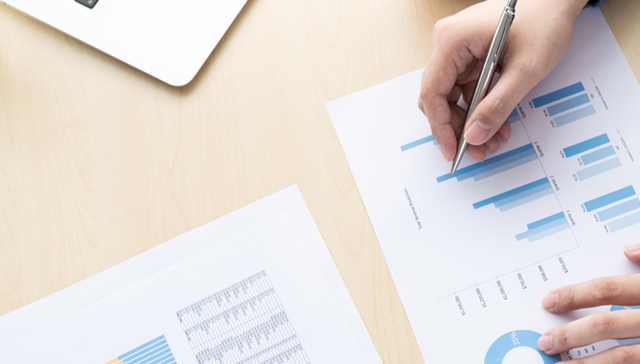 证券板块下挫，证券指数ETF(560090)交投低迷，缩量下跌，A股何时迎来曙光？