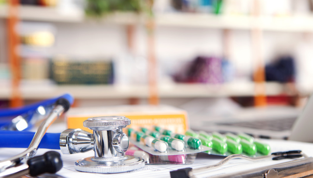 ETF日报|港股医药ETF(159718)尾盘震荡回调，盘中持续溢价，近10个交易日内有8日获资金净流入