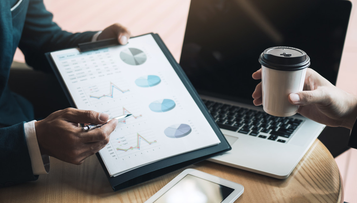 赢合科技连续三个交易日上涨，涨幅超30%！机器人ETF(562500)盘中持续溢价