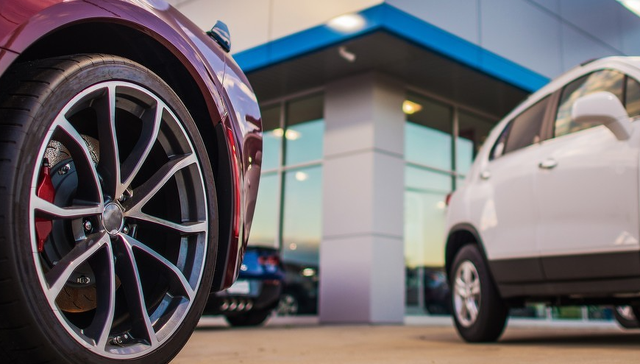 重磅利好叠加“金九银十”，汽车板块有望迎改善！新能车ETF(515700)上涨1.53%，成交额已达1.1亿元