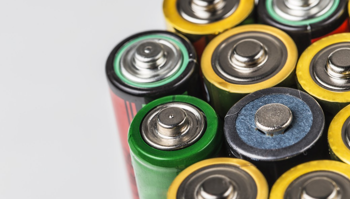 高管增持+信心回购，杉杉股份涨超3%！A股窄幅震荡，电池50ETF(159796)一度涨超1%后回落翻绿，机构：大储放量元年有望到来！