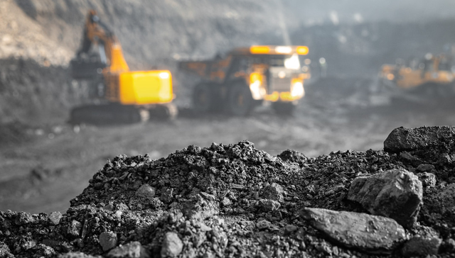 能源股连续两日大涨！能源ETF(159930)跳空高开放量大涨2.8%创今年5月以来新高，交投激增至2700万元！