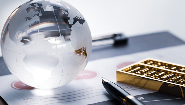 特斯拉跌超5%，美股科技股M7涨跌各半，纳指100ETF(159660)再现翘尾行情收涨0.41%，高居相同标的ETF涨幅榜首！