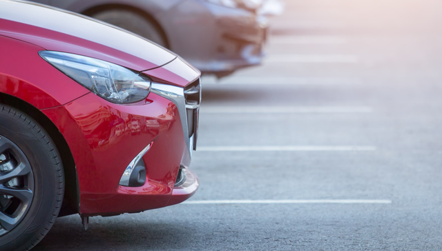 新能源刷新2年低点，北向资金逆势狂买！新能源汽车ETF(516390)产业链业绩全解析！车企8月销量依旧坚挺