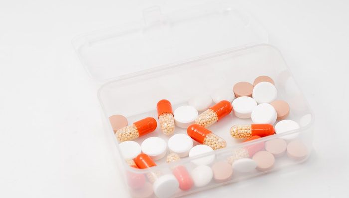 创新药板块回暖，科伦药业7.45%领涨，创新药ETF(515120)强势上涨3.13%