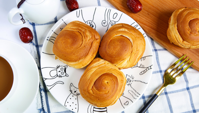 泉阳泉强势上涨带动行情，饮食ETF(159736)上涨0.7%