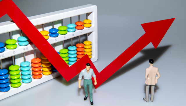 暑期交运成绩超预期，交通运输ETF(159666)翻红，海航科技涨停