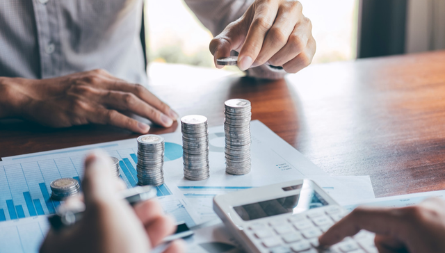 A股回暖，微盘股强势，微盘投资利器中证2000ETF添富(159536)现涨超1.2%，成交额超1.4亿元，再居同类第一！