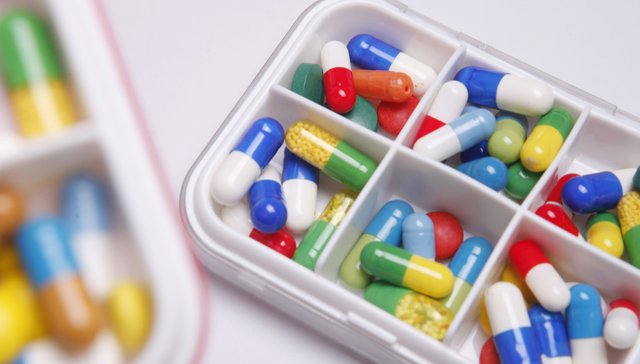 港股医药板块表现强势，信达生物涨超8%，港股医药ETF(159718)上涨2.39%