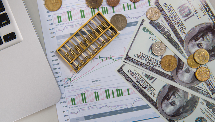 长假期间美股走出独立行情，纳指100周涨1.75%，低费率的纳指100ETF(159660)节后放量大涨近2%，强势3连阳！