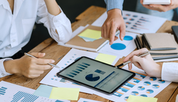 中證機(jī)器人指數(shù)上漲1.54%，機(jī)器人ETF(159770)引關(guān)注