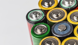 電池50ETF(159796)連續(xù)5日吸金，合計超2700萬元