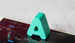 A港攜手反攻，核心資產(chǎn)大面積回暖，地產(chǎn)ETF(159707)勁漲3%，數(shù)據(jù)利好，半導(dǎo)體午后走強(qiáng)