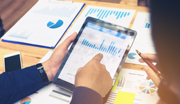 科创100ETF(588190)：震荡翻红上扬，智能驾驶产业链景气度持续上行