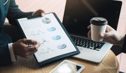 騰訊再推互動微短劇，游戲ETF(159869)倒車接人