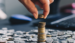 業(yè)績呈下滑趨勢，中國跨境電商市場規(guī)模不斷擴(kuò)大，泛遠(yuǎn)國際(02516.HK)招股預(yù)計(jì)12月22日掛牌上市