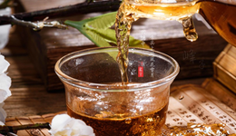 酒鬼酒(000799.SZ)年內(nèi)跌超5成，食品飲料類ETF集體下挫