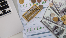 美联储转向，流动性短期对美股形成支撑，美国50ETF(513850)和纳指ETF易方达(159696)一键打包美股资产