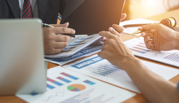 萬邦德、眾生藥業(yè)等多股跌出3%，中藥ETF(560080)連續(xù)4日實(shí)現(xiàn)資金凈流入，吸金超3500萬元