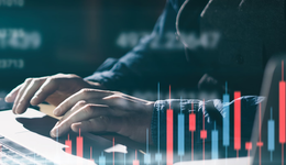 纳指100指数劲升1.47%,苹果大涨超3%,科技巨头齐涨,纳指100ETF(159660)大涨1.9%再创新高,溢价超1.4%