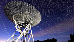 中字頭強(qiáng)勢(shì)，三大電信運(yùn)營(yíng)商飆漲，中國(guó)聯(lián)通一度漲停，電信50ETF(560300)午盤(pán)勁升4.48%