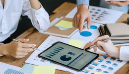 中字頭持續(xù)強(qiáng)勢(shì)，中國交建漲停，央企股東回報(bào)ETF(560070)早盤收漲2.65%沖擊5連陽，成交額已超3000萬元