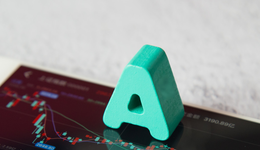 分化！“中字頭”漲聲不停，銀行ETF(512800)日線五連陽，年內(nèi)累漲超8%，醫(yī)療+科技齊挫，創(chuàng)業(yè)板指再創(chuàng)調(diào)整新低