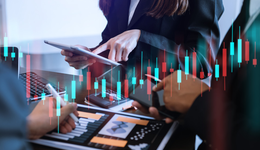 ETF日?qǐng)?bào) | 兩市成交再破萬億，傳媒ETF(159805)收漲3.42%