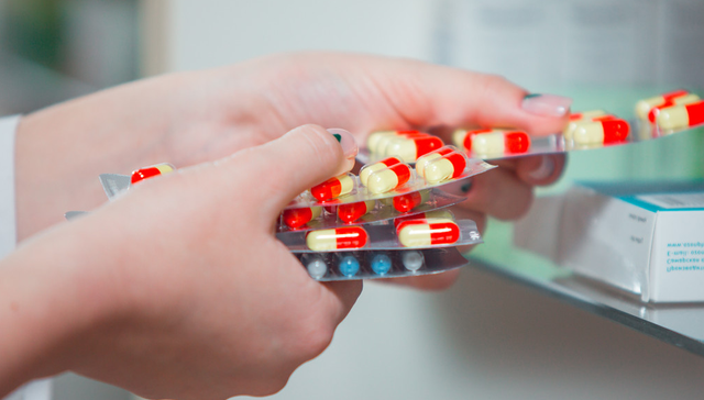 香港医药,鹏华中证港股通医药卫生综合交易型开放式指数证券投资基金,513700,513700.SH,