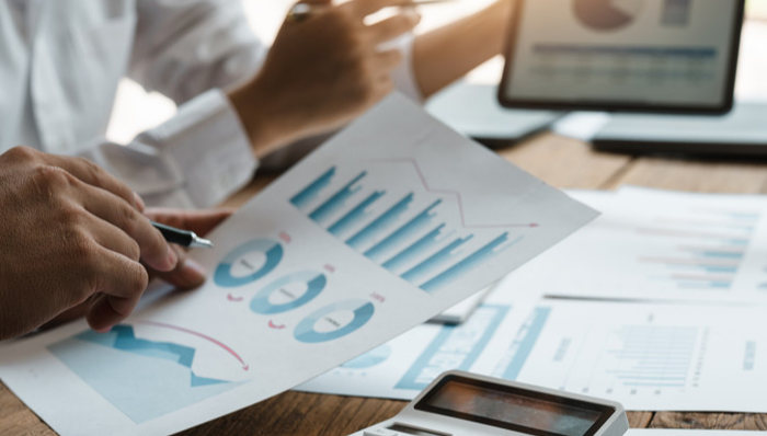ETF英雄汇(2024年6月12日)：煤炭ETF(515220.SH)领涨、纳指科技ETF(159509.SZ)溢价明显