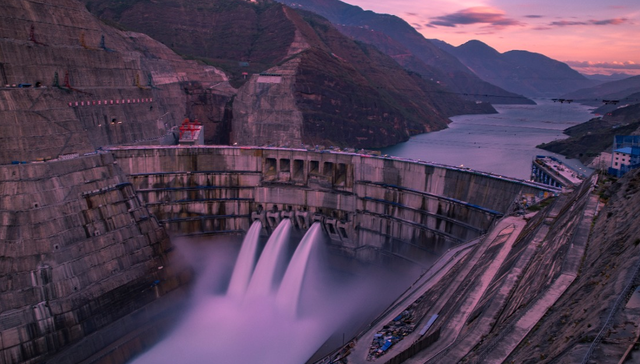 嘉实中证国新央企现代能源ETF,央企能源,嘉实中证国新央企现代能源交易型开放式指数证券投资基金,56