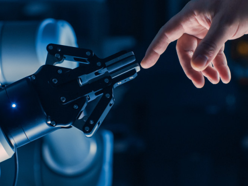 掀涨停潮！人形机器人赛道-永赢先进制造智选领涨7.55%！基金经理张璐：三方面利好催化，人形机器人产业化渐行渐近！