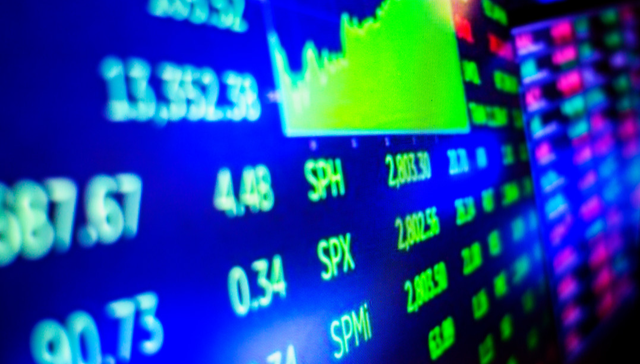 巨震！恒生科技跌超近8%，加仓时间到？